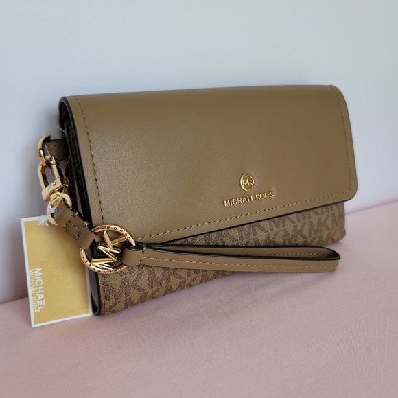 Michael Kors Jet Set Charm Signature Logo Colorblock LG Flap Phone Wristlet- ⭐ - Picture 3 of 16